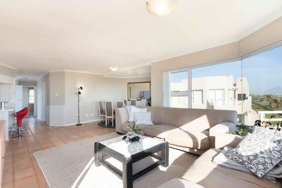 To Let 3 Bedroom Property for Rent in Van Riebeeckstrand Western Cape